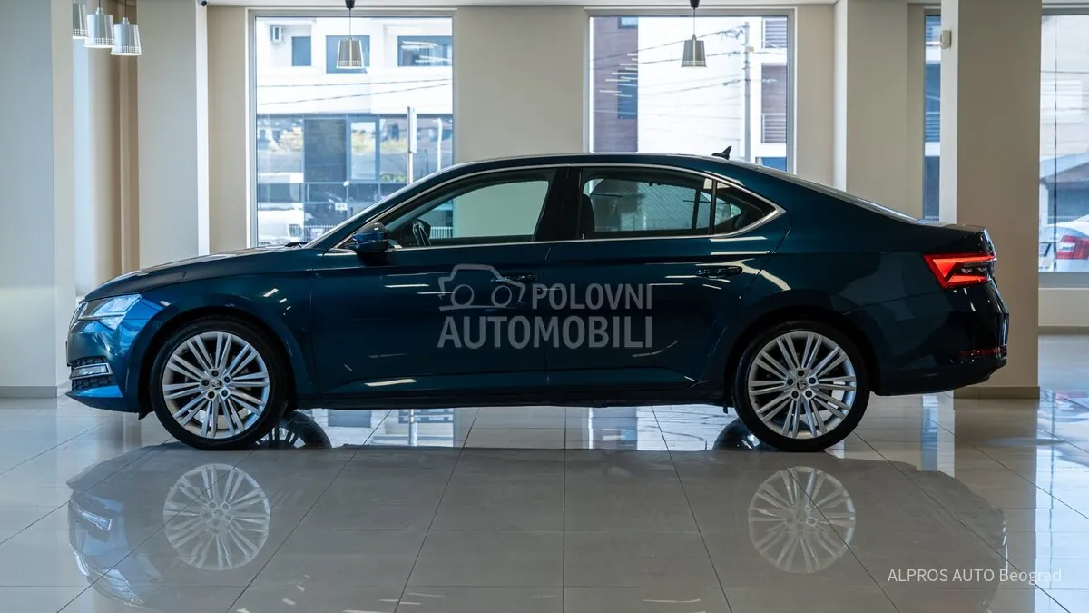 Skoda Superb 2022 photo 2