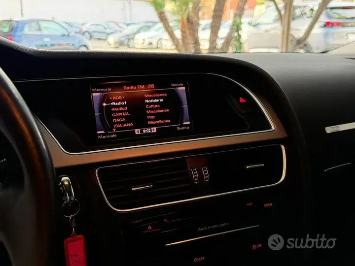 Audi A5 2012 photo 2