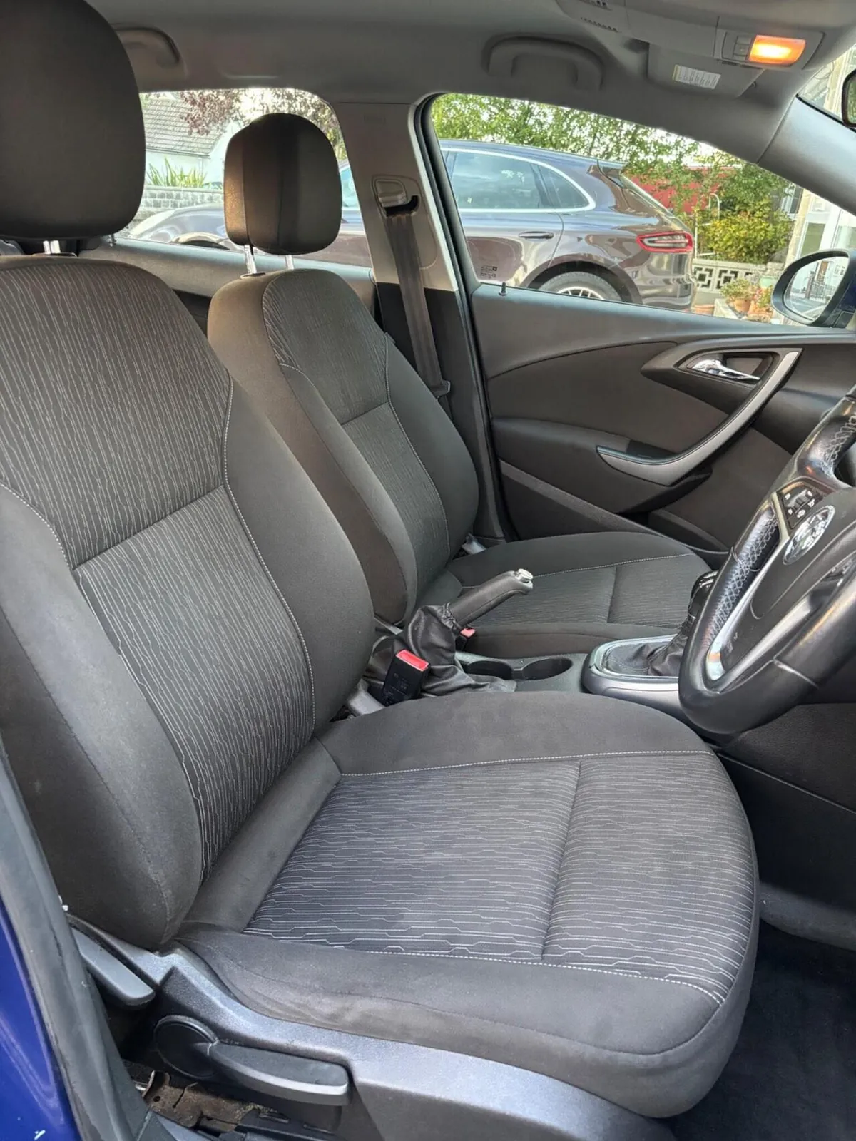 Vauxhall Astra 2014 photo 5