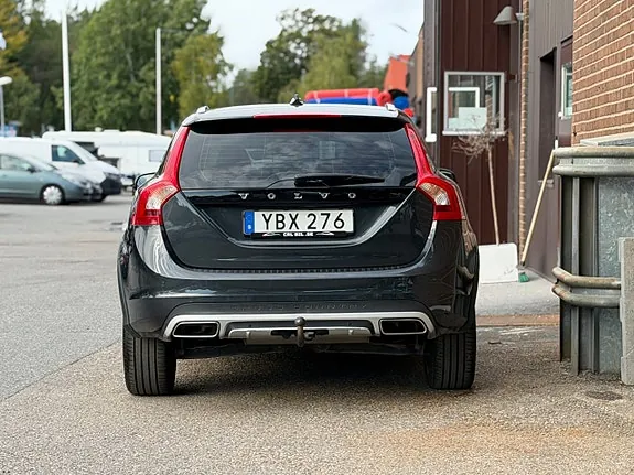Volvo V60 Cross Country 2016 photo 4