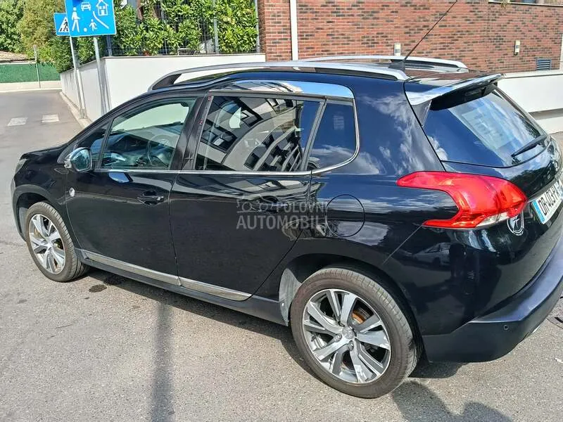 Peugeot 2008 2015 photo 4