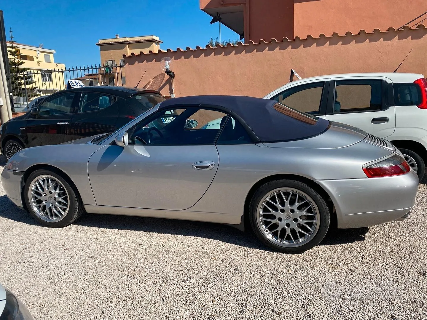Porsche 996 911 Carrera 2001 photo 2