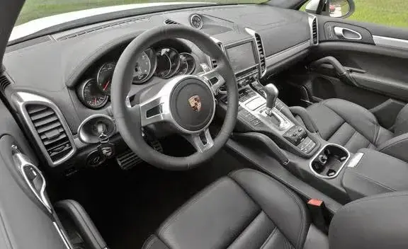 Porsche Cayenne 2011 photo 3