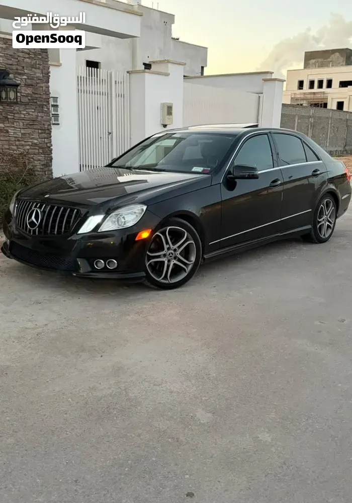 Mercedes-Benz E-Class 2011 photo 2