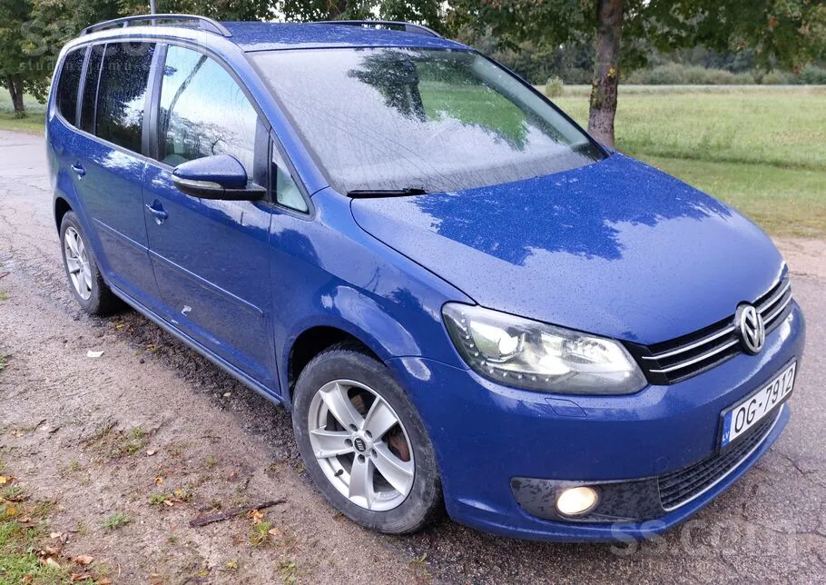 Volkswagen Touran 2012 photo 3