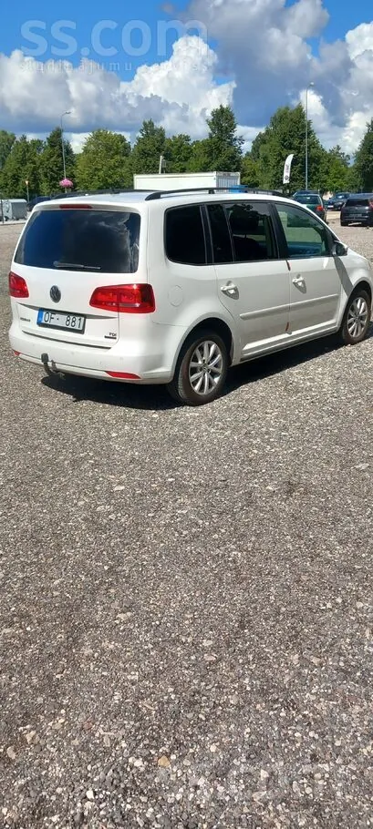 Volkswagen Touran 2013 photo 3