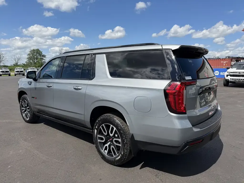 GMC Yukon 2024 photo 4