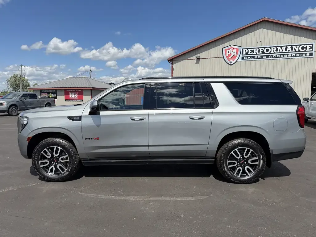 GMC Yukon 2024 photo 3