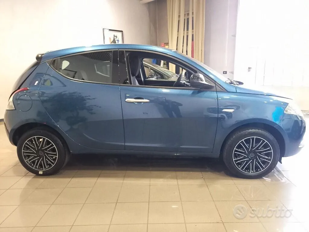 Lancia Ypsilon 2024 photo 5