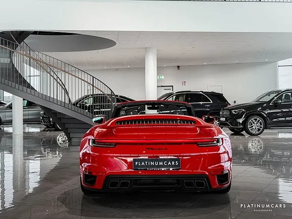Porsche 911 Turbo S 2020 photo 5
