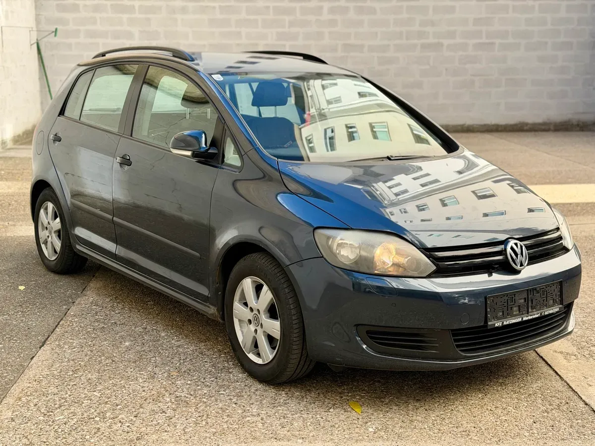 Volkswagen Golf 2011 photo 3