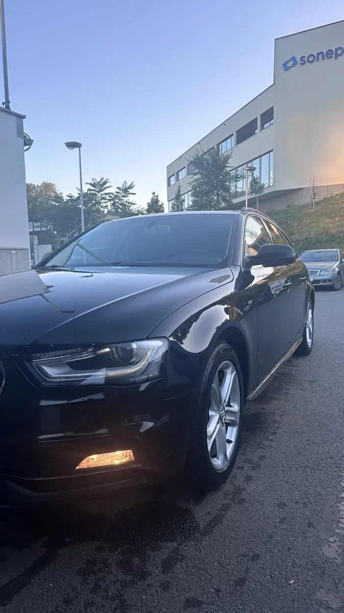 Audi A4 2015 photo 2