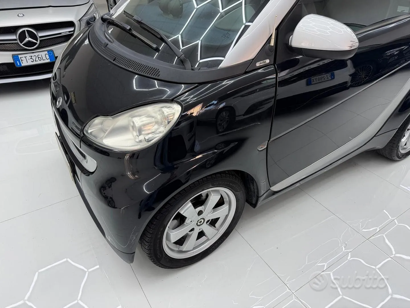 Smart Fortwo 2011 photo 4