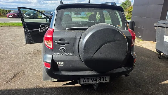 Toyota Rav4 2006 photo 2