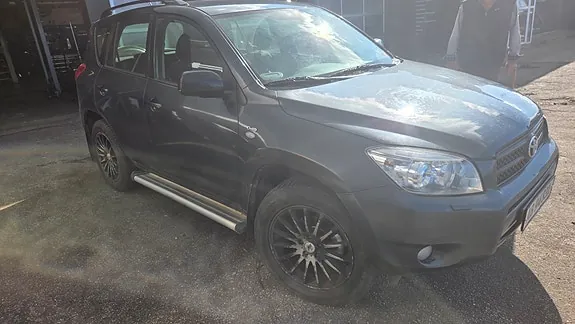 Toyota Rav4 2006 photo 3