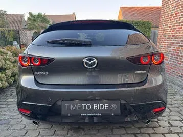 Mazda 3 2021 photo 3