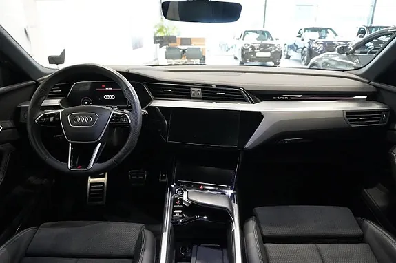 Audi Q8 E-Tron 2024 photo 5