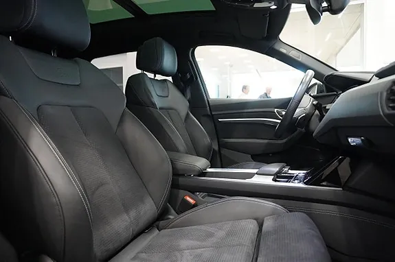 Audi Q8 E-Tron 2024 photo 4