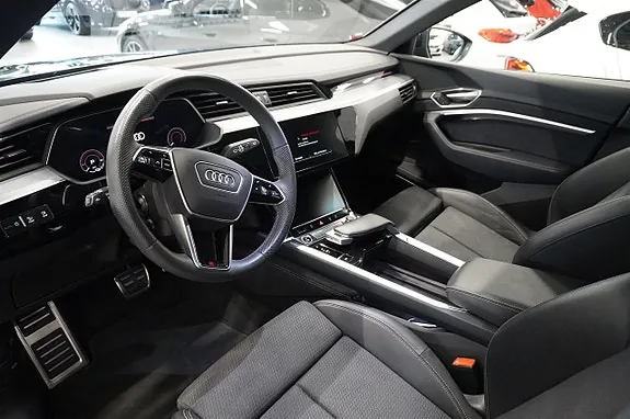 Audi Q8 E-Tron 2024 photo 2