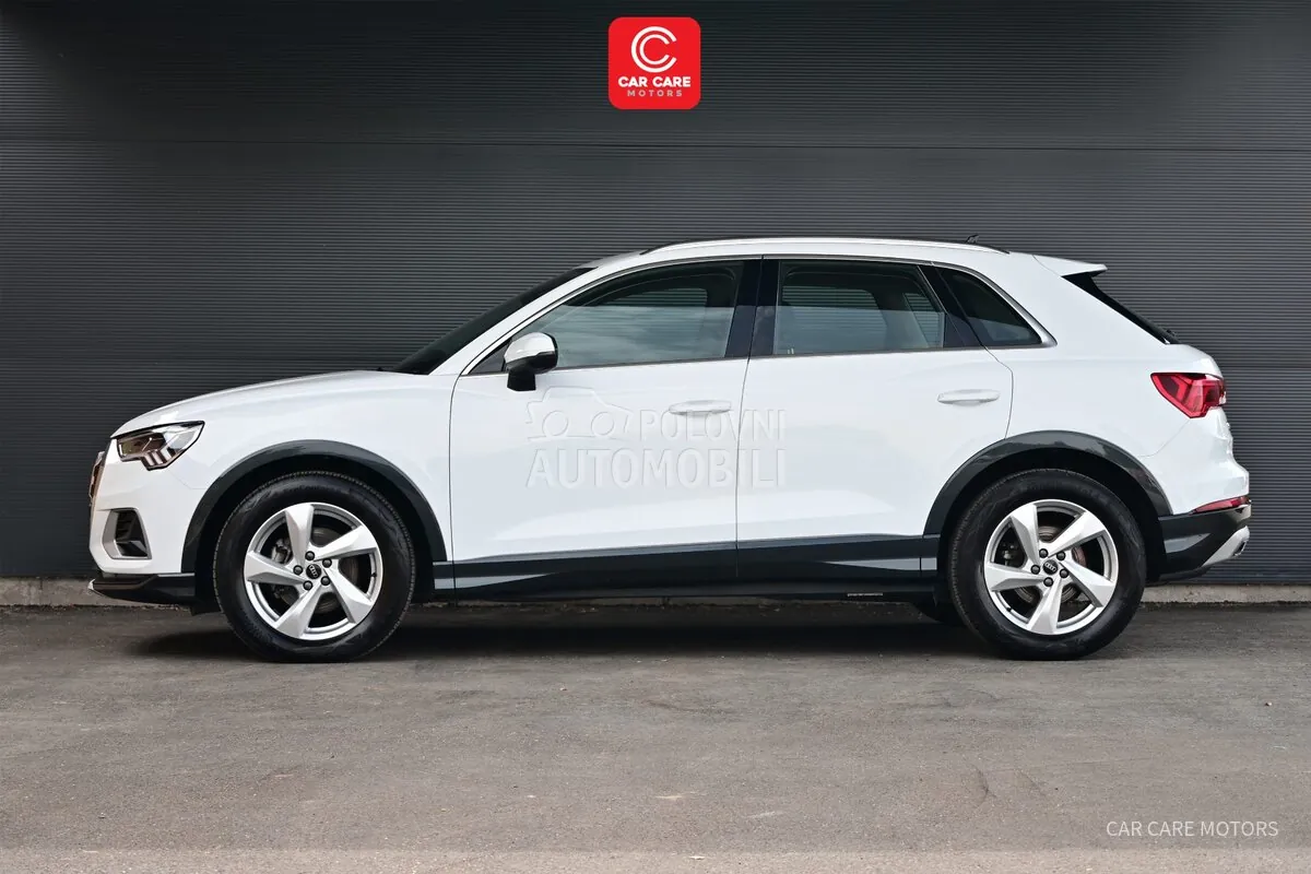 Audi Q3 2023 photo 2