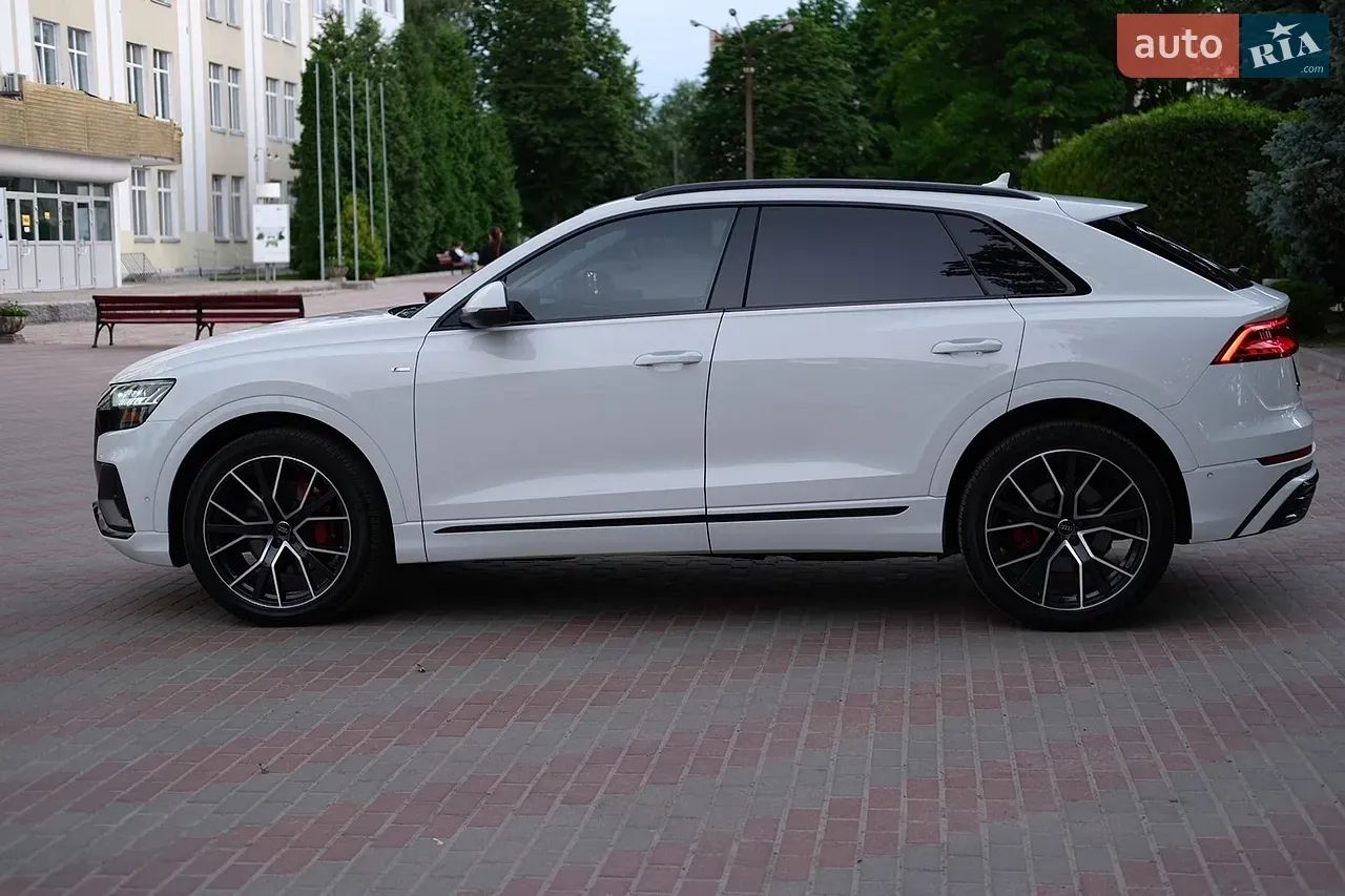 Audi Q8 2019 photo 5