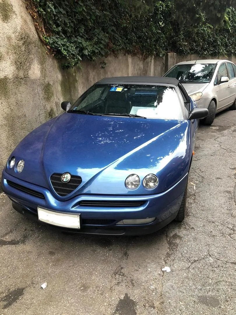 Alfa Romeo Spider 1995 photo 5