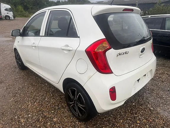 Kia Picanto 2013 photo 5