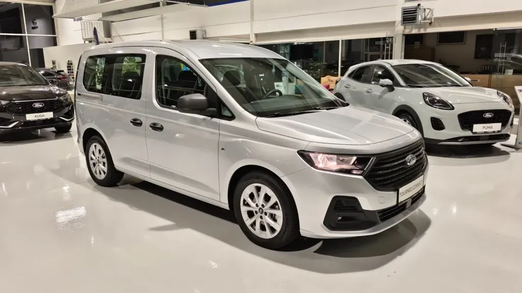 Ford Tourneo Connect 2026 photo 3