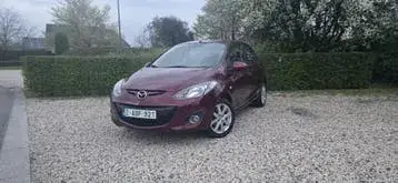 Mazda 2 2011 photo 3