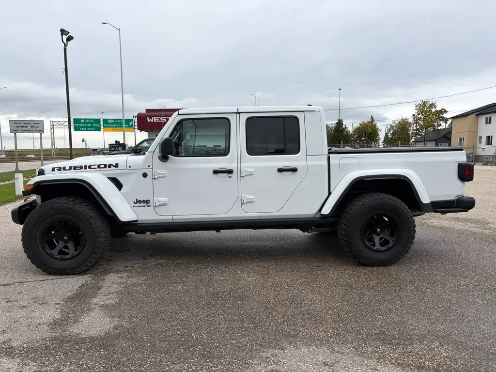 Jeep Gladiator 2023 photo 3