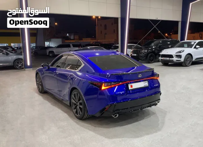 Lexus Is350 2023 photo 3