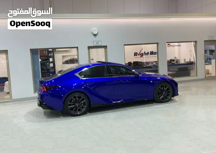 Lexus Is350 2023 photo 2