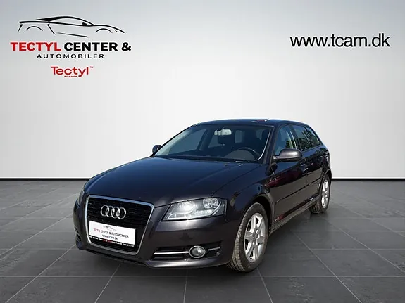 Audi A3 2012 photo 2