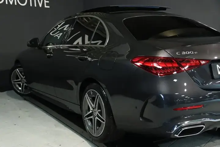 Mercedes-Benz C-Class 2023 photo 3