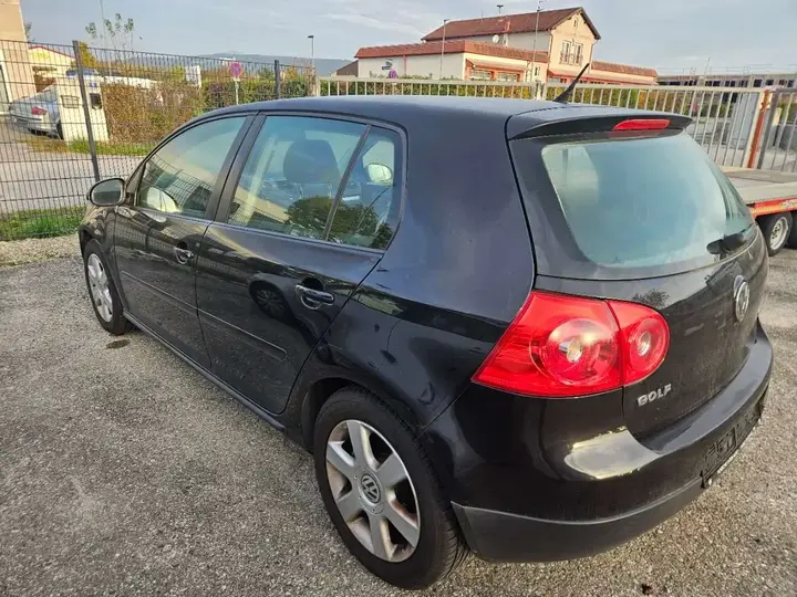 Volkswagen Golf 2008 photo 2