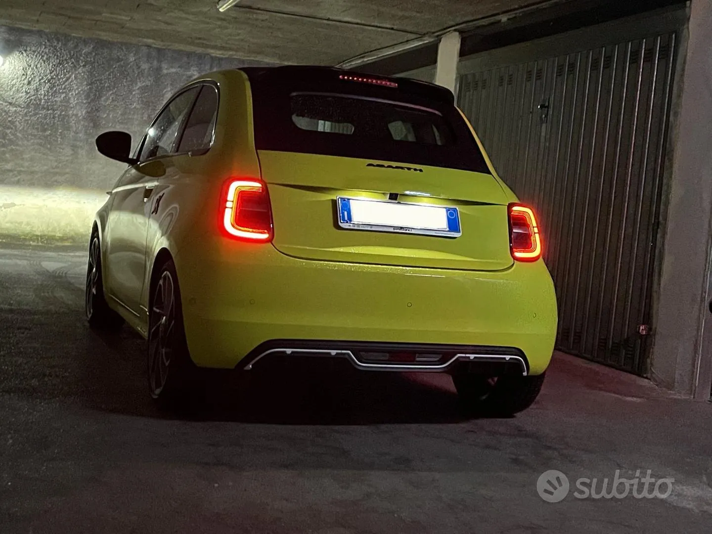 Abarth 500E 2023 photo 2