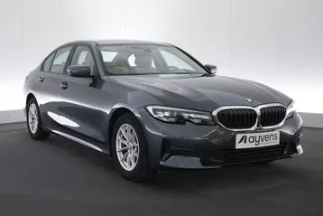 BMW 3 Series 2019 photo 3