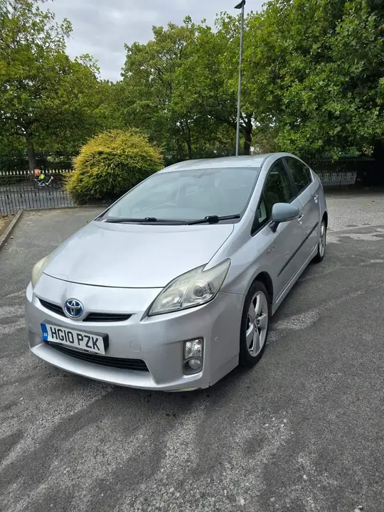 Toyota Prius 2010 photo 2