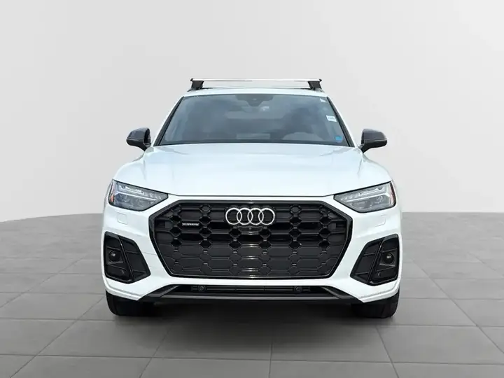 Audi Q5 2023 photo 2