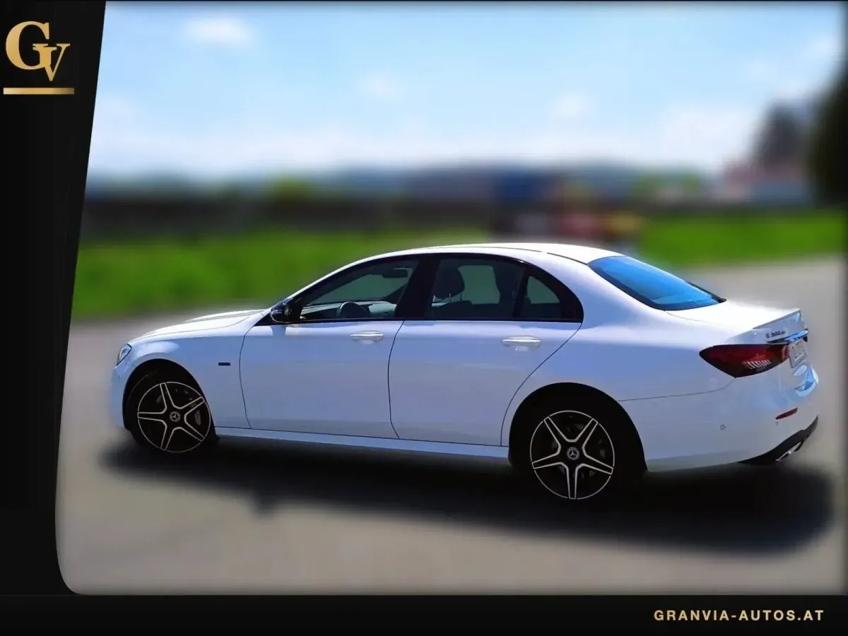 Mercedes-Benz E-Class 2021 photo 3