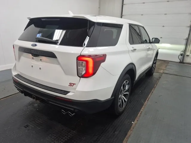 Ford Explorer 2022 photo 4