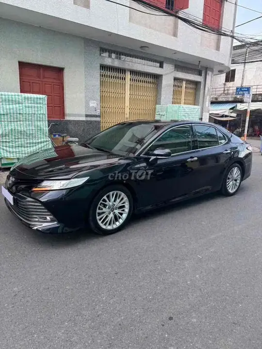 Toyota Camry 2020 photo 2