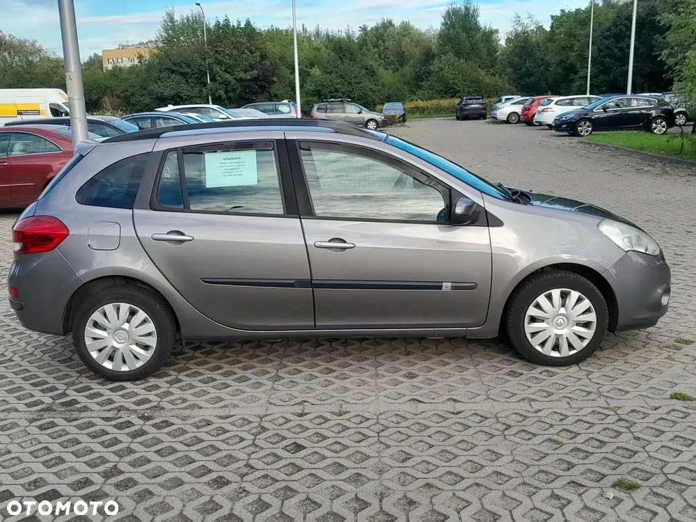 Renault Clio 2011 photo 3