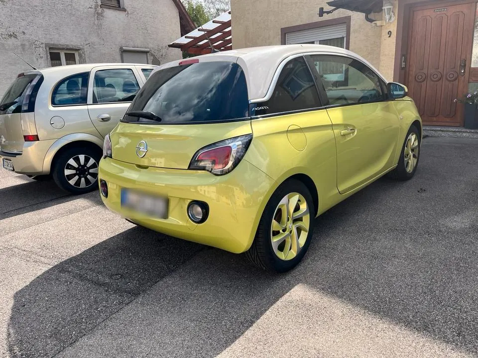 Opel Adam