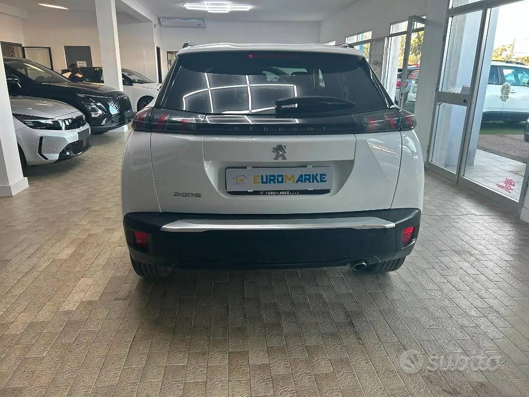 Peugeot 2008 2021 photo 5
