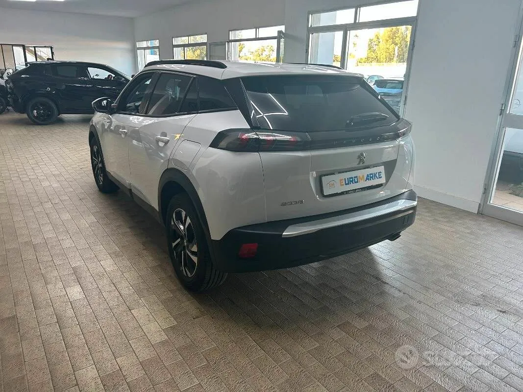 Peugeot 2008 2021 photo 3