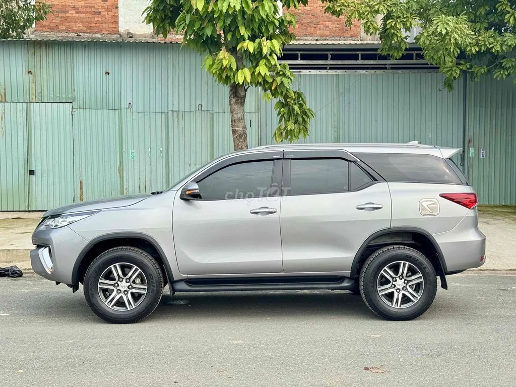 Toyota Fortuner 2018 photo 4