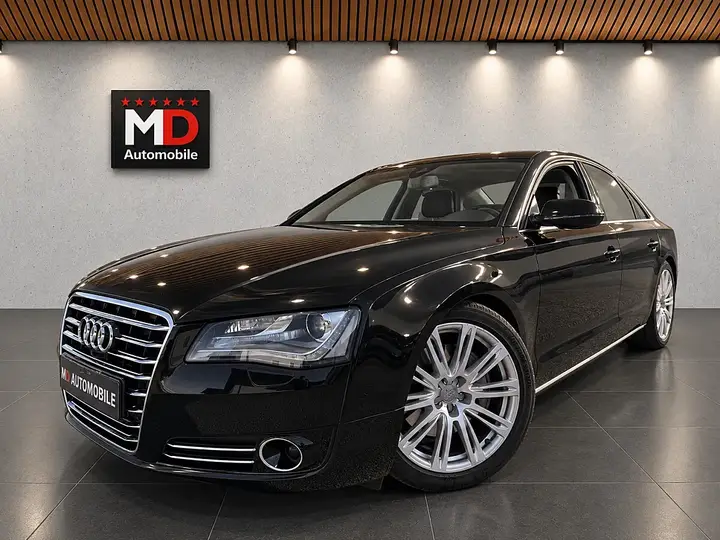 Audi A8 2012 photo 2
