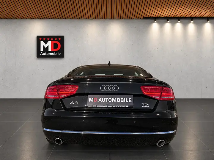 Audi A8 2012 photo 3