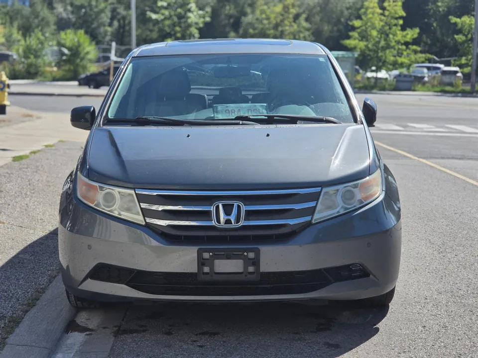Honda Odyssey 2013 photo 2